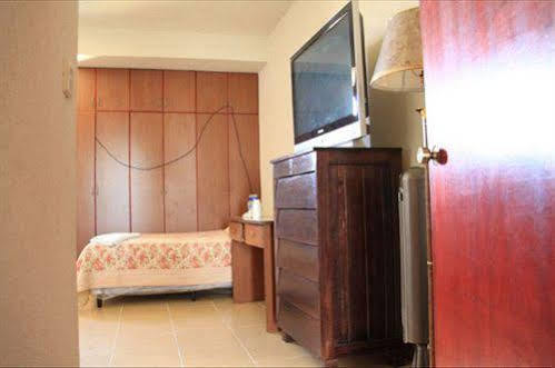 Hotel Ta Ta Chino La Brigada Екстер'єр фото